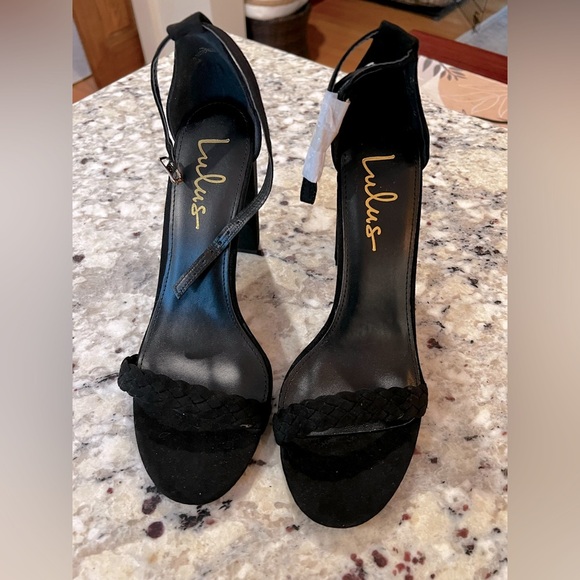Lulu’s Black Suede Ankle Strap Heel 4” Size 9 - Picture 1 of 7